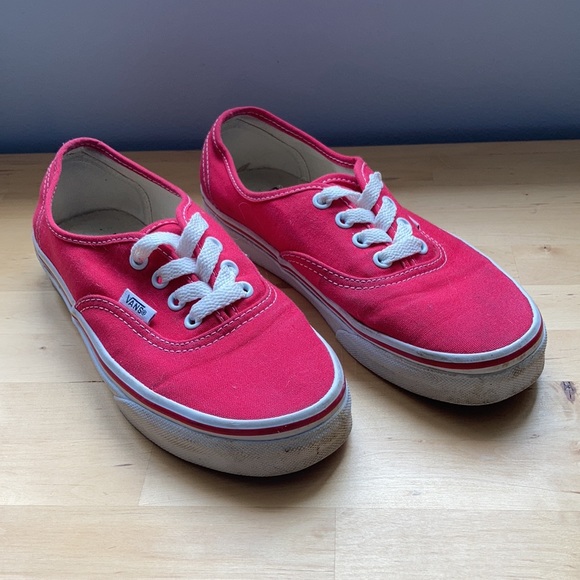 Classic red Vans sneakers ❤️ Women’s 6.5 / Men’s 5 - Picture 8 of 12